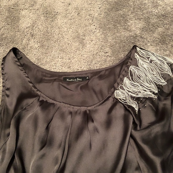 Beautiful grey blouse - Picture 2 of 2